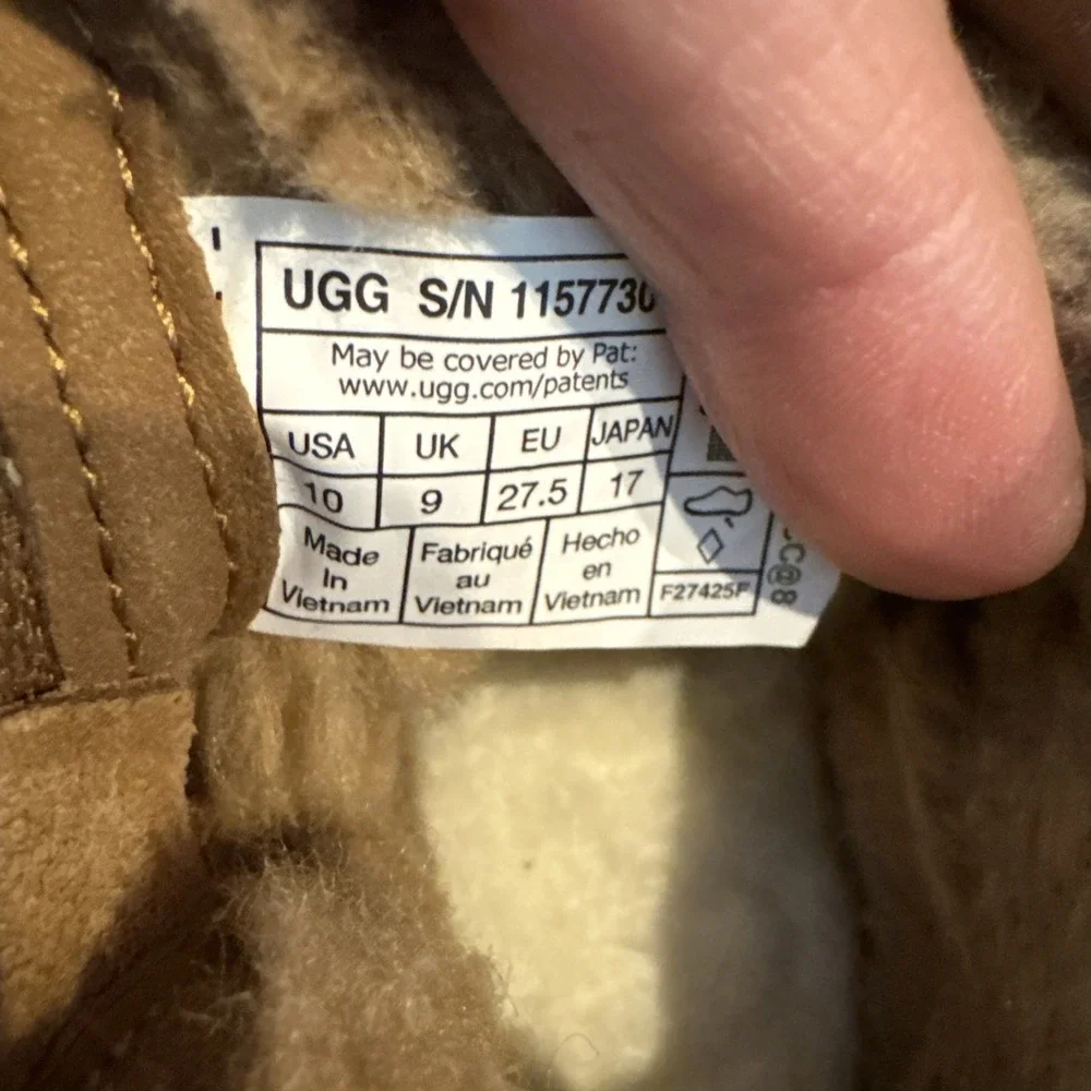 Ugg Classic Ultra Mini Maxi Curly Ankle Boots Toddler Sz 10US‎ 27.5EU #340